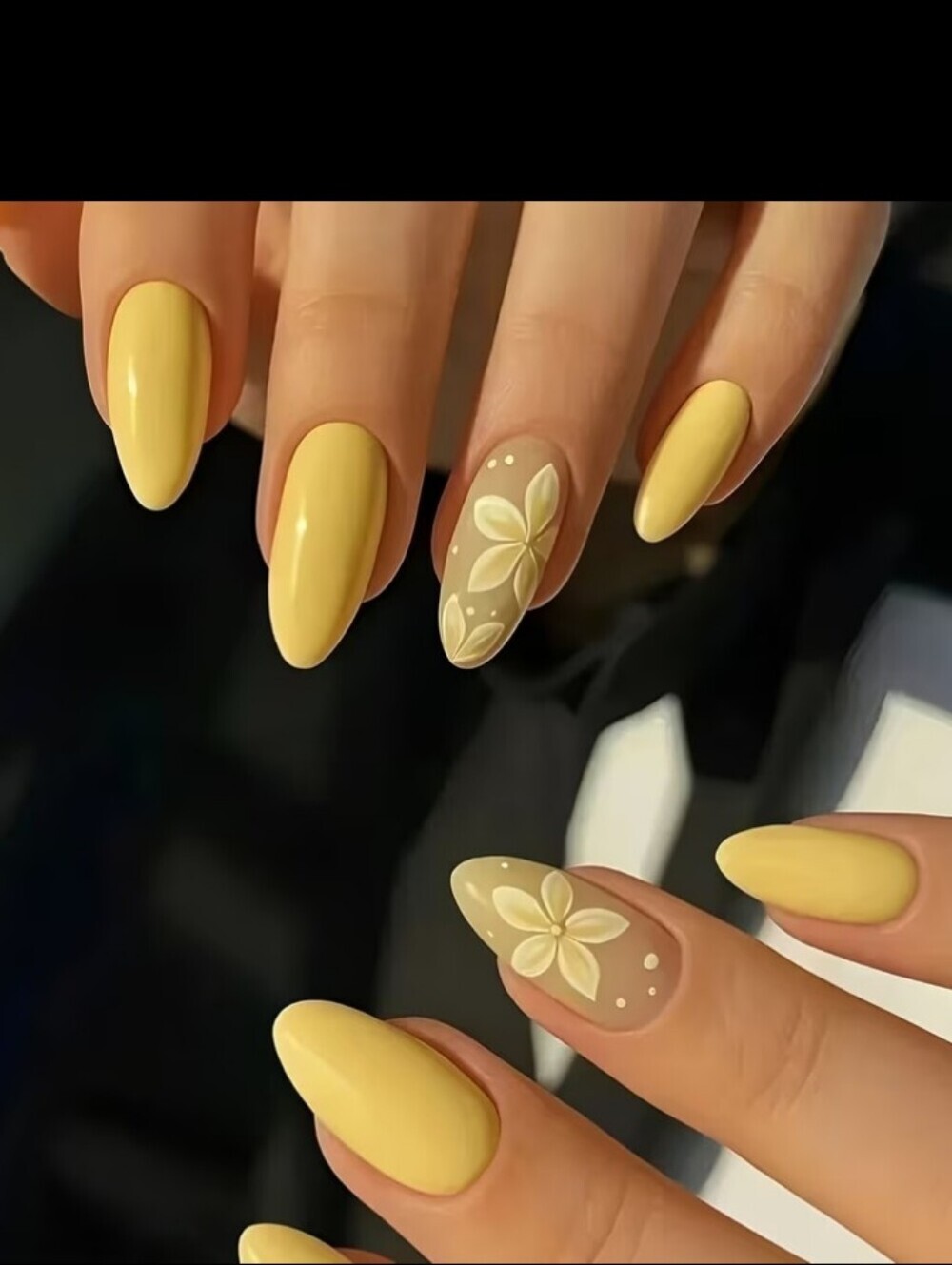 🔥3/$21 Yellow Floral Almond Nail Set - Women Makeup